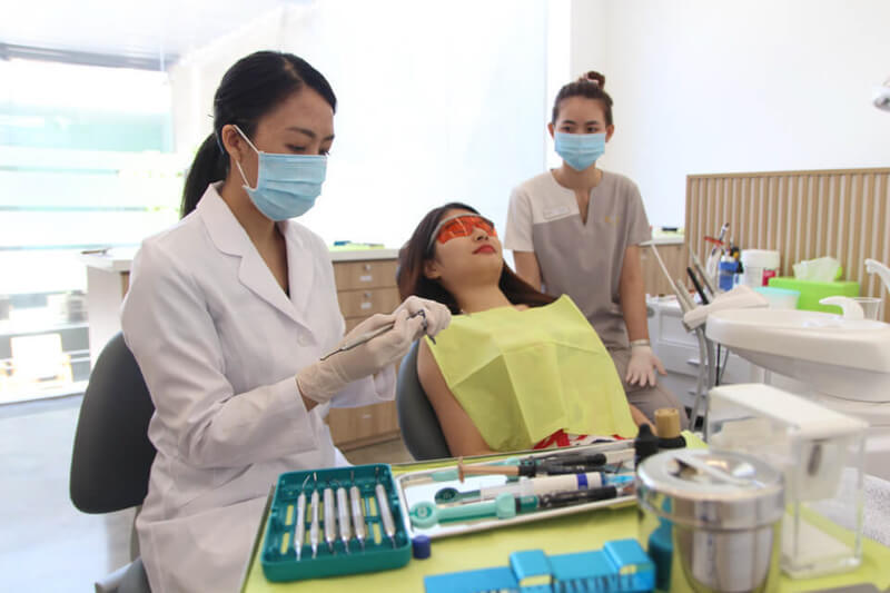 niềng răng giá sinh viên